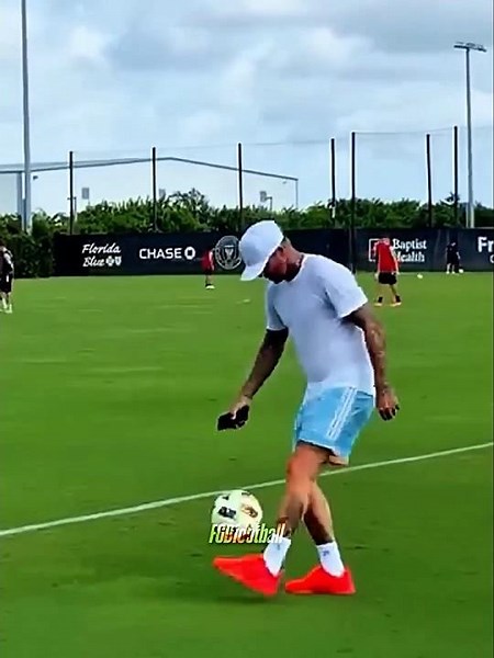 Beckham's Accuracy Never Disappeared! 🎯⚽🔥