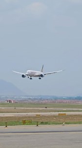 Touching down 🛬 in style: Stunning Ethiopian 🇪🇹 B787-8 Dream)liner landing in Abuja 🇳🇬 #flyethiopian #ethiopianairlines #thenewspiritofafrica #ethiopian #b787 #touchdown #abuja #africa #avgeek | Ethiopian Airlines Fanpage
