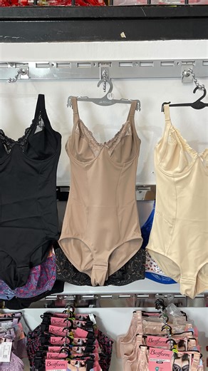 lingerie féminine de marque on Instagram: "🇪🇸Body gainant recabella 🇪🇸 ✅Qualité premium ✅ 💰Prix 4200 DA 💛Taille beige XL 2XL 🤎Taille maron L 2Xl 3XL 🖤Taille noir XL 2XL 3XL"