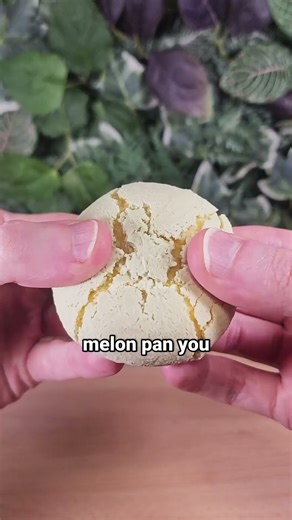 There are so many Japanese holiday snacks in this box! Which one will you love?