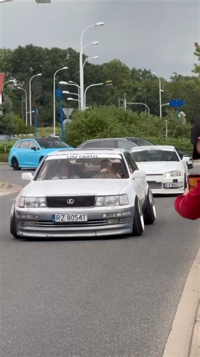 Leaving @ultrace_official with my teammate @stanley_air34 🥵🔥 @lowcartelofficial @adbl_family #ultrace #nissan #r34 #lexus #ls400 | Kurisu Works - VIP • Stance • Lifestyle