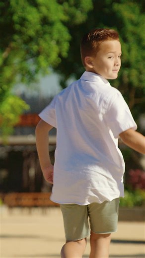 PEPPA PIG is heading to Sydney Zoo in Eastern Creek ✨ Every day these Spring school holidays sing, dance and giggle along at the PEPPA PIG Family Mini Show. Plus, it’s Baby Evie’s FIRST meet and greet in Australia EVER. It’s FREE with your zoo ticket. PEPPA PIG is only at Sydney Zoo between 27 Sept – 12 Oct. | Sydney Zoo | Facebook