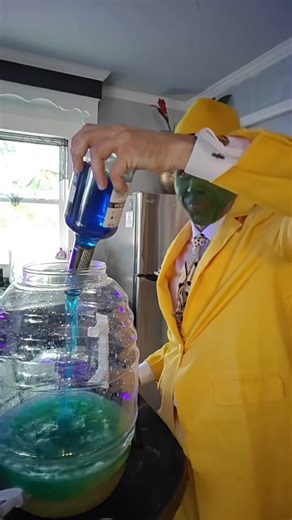 22K views · 391 reactions | This Halloween Party Punch Recipe glows blue with a blacklight. #Halloween#party #punchrecipe #diy#blacklight#themask#howto | Shayneisgreat | Facebook