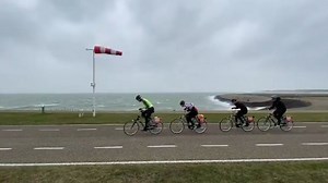 Course de vélo contre le vent