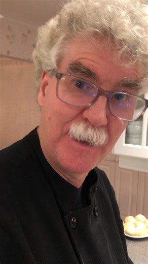 Nice day for a White Chocolate Wedding 🍰👰‍♀️ Rain or Shine, Chef Duff can cater your wedding of any size or shape! Check out this wedding catering from this weekend, steak, chicken, and a cake topped with raspberry sauce and white chocolate! #shorts #cooking #catering | Chef Duff Culinary Creations