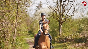 "Wenn ich jetzt noch daran denke, kriege ich gleich Gänsehaut. Ich freue mich schon ganz, ganz enorm, dass ich da dieses Jahr wieder an den Start gehen darf!" - Marvin Jüngel 🤩 Jetzt kostenlos reinschauen in den 1. Teil von Zu Gast bei...Marvin Jüngel 👉🏼 watch.clipmyhorse.tv/ZGB_Marvin_Jüngel Marvin Jüngel - der 21-jährige, der vergangenes Jahr das prestigereiche Hamburger Derby in Klein Flottbek gewann 🏆🎉 Mit einer atemberaubenden Nullrunde und einem sensationell schnellem und berauschende