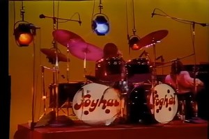 48K views · 886 reactions | Foghat - Live on DKRC '74 February 2, 1974 01. Road Fever 02. Home In My Hand 03. Honey Hush 04. I Just Want To Make Love To You | Top Hat Crew's "Live Music Archives" | Facebook