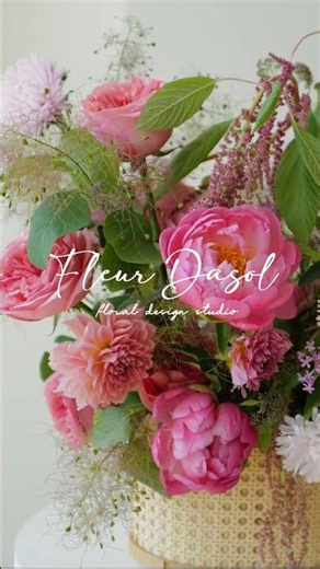 꽃바구니 만들기 :) Creating a flower basket arrangement #floristvlog #flowerbasket #flowercenterpieces
