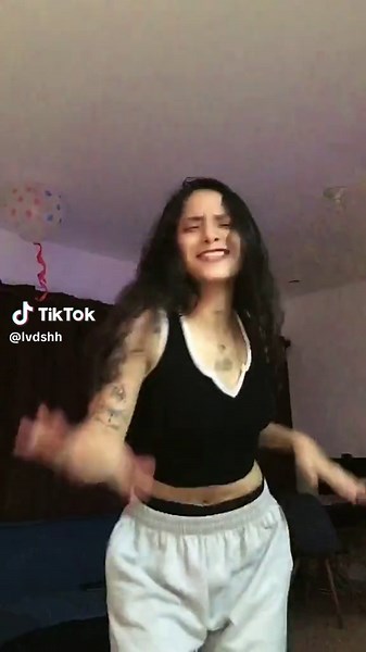 2 be high 🍃 ing: it’s.lvdshh #fyp #fyy #contenido #parati #techtok #hard #rave #edmtiktok