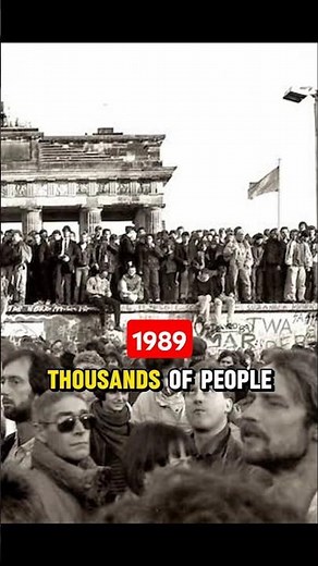 Fall of the Berlin Wall | 1989 Historic Moment