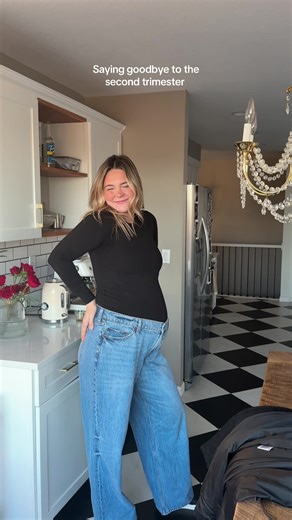 In the final stretch with my girl 🥹💗 #firsttimemom #secondtrimesterpregnancy #secondtrimester #thirdtrimester