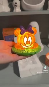 NEW! Disney® Minnie Mouse Light Up Jack-O-Lantern Candle and Jewelry Tray! Reveal a Minnie Mouse Halloween necklace inside this candle! 📸: @thehallloweenqueen 💎 Find surprise jewelry in every item! 🙌 Over 5 million products sold ❤️ Loved by our 1 million followers worldwide | Charmed Aroma