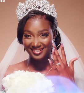 13M views · 217K reactions | Romantic wedding look to wear on your big day‍♀️ | Between the Hammer | Facebook