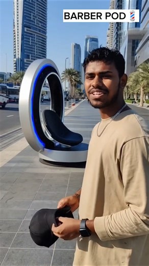 DUBAI’S AI BARBER POD 💇🏻|| WILL SHOCK YOU 🤯|| #trending #ai #dubai #viral #salon #shorts