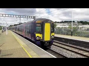 Thameslink Class 377 Departing Luton Airport Parkway (24/7/16)