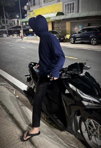 Hành Trình Cắt Tóc Cùng Ký Ức