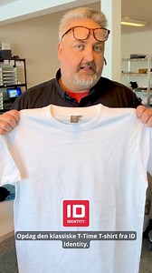 Oplev vores mest populære T-Shirt til dato! ⭐️ Priser fra 59 kr. Klassisk T-shirt med rund hals, fire-lags halsrib og nakke- og skulderbånd. Holder faconen vask efter vask. | FiSTO