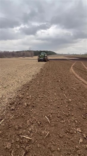 #claas #rolnictwo #horsch @maniek_maniura @Jadźka8735 @Adrian Wygaś @AGRO_KOJOT @Kuba Buchajczyk