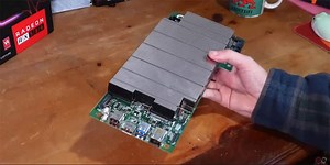Una placa AMD BC250 con CPU, GPU y RAM basada en la PS5 y diseñada para minería es capaz de jugar a Cyberpunk 2077 a más de 40 FPS por poco más de 100 dólares