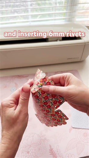 Making a Mini Basket from Faux Leather with a Cricut Explore 5