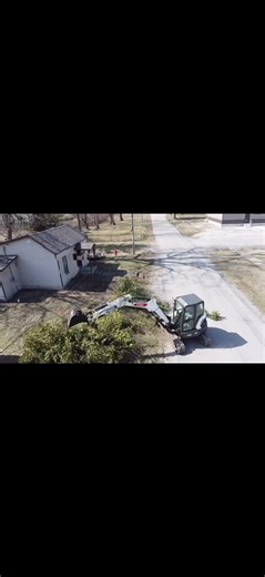 Follow for more projects 🚧 large demo project comming up👉 #demolition #heavyequipment #landscape