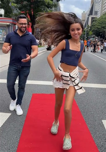 Os vídeos de Daniel Segundeiro (@danielsegundeiro) com Poker Face - Lady Gaga