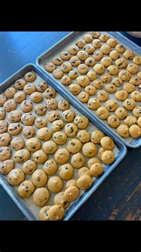 25K views · 223 reactions |  PUMPKIN CHOCOLATE CHIP COOKIE RECIPE ...
