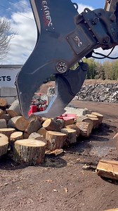 Splitting Firewood #logsplitter #excavator | Lillysfarmandfirewood