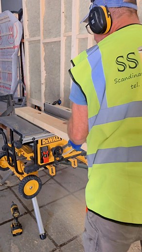 1.1K views · 49 reactions | Pregătim spre livrare căsuțele construite pentru Wake Park.朗 Suntem pe ultima sută de metri! Vrei să vezi procesul de transportare? ⬇️ Lasă o reacție în comentarii. | Scandinavian Smart House | Facebook