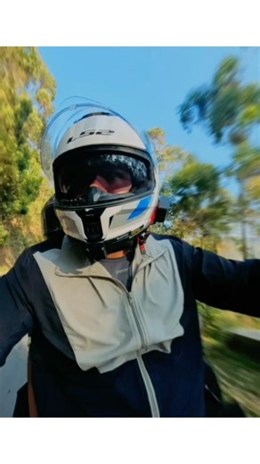 Testing the Insta360 for the first time — 360° freedom on two wheels! 🎥🏍️