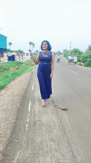 Ramudila edagagalam 👌👌pspk ✊ fans#foryouppage #tiktok_india #fyp #foryou #myntraeorschaalnge #gayathrisreedhar🥰🥰 #❤️❤️ #expressios #sharethecar