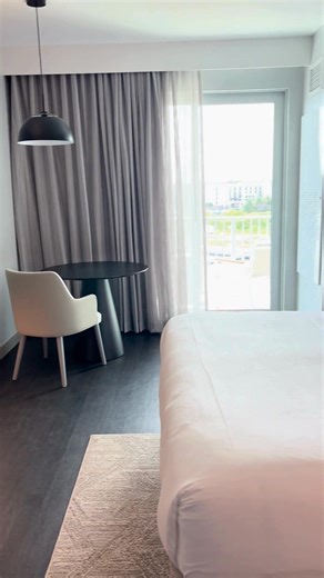‼️ OPENING SOON ‼️ The VSA team had the opportunity to tour the new AC Hotel by Marriott St. Augustine! With its modern and minimalist aesthetic, it also provides great views of the San Sebastian River 🚤 and other city landmarks. ⛪ | VisitStAugustine.com