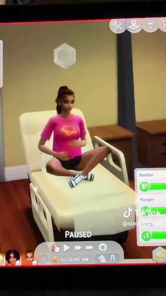 Sims 4 Gameplay Surprise with Sienna