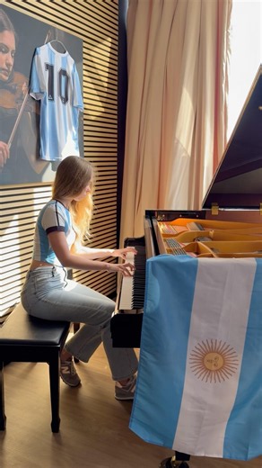 “Por Una Cabeza” on piano (Carlos Gardel)