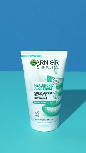 We’re all about that (hydrating) base! 💦 Looking to hydrate your skin with some replumping goodness this Monday? Here are some of our faves: Hyaluronic Aloe Foam Cleanser Hyaluronic Aloe Replumping Super Serum Hyaluronic Aloe Daily Moisturising Jelly Available online and in-store at Superdrug 🌟 #garniermoments #garnier #fypシ゚ #selfcare #skincare #fyp