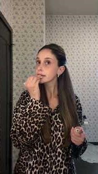 romanticizing fall & winter in chicago as an obsessive compulsive unfurgettable clogs collector