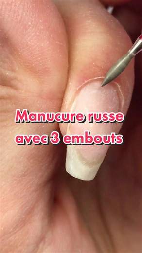 La manucure russe a la ponceuse simple et rapide avec 3 embouts 👍🏻. Pas besoin plus 😉. Les embouts Emi de chez mynailshop.fr #ongles #manucure #manucurerusse #ponceuse #posedongles #prothesisteongulaire #pourtoi #thebest #soin #soindesmains #esthetic #estheticienne #formationongles #formationonglerie #emischool