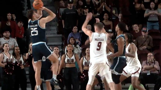 NM State men fall 77-75 to Liberty on last-second shot