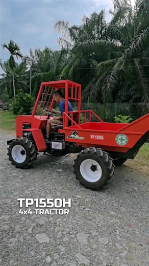 🚜 TP1550H – Traktor Sawit Heavy Duty! 💪 Dikuasakan enjin KUBOTA ZTPLUS 15.5HP Diesel, TP1550H direka khas untuk kerja berat di ladang sawit – kuat, stabil & efisien! ⚙️ Spesifikasi Ringkas: ✅ Muatan hingga 700kg ✅ 8 gear maju, 2 gear undur ✅ Hydraulic tipping system ✅ Frame oscillation – lancar di tanah tidak rata ✅ Floatation tyre – cengkaman kuat di tanah lembut 📍 Made in Malaysia, Sabah 📞 Hubungi kami: ☎️ Mr. Kai (Semenanjung & Sarawak): 013-288 9923 ☎️ Mr. Chiew (Sabah): 014-679 9923 ☎️ 