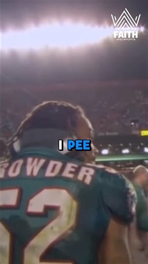 He PEED Himself…EVERY NFL GAME 🤯 #nfl