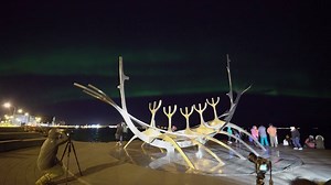 5.3K views · 324 reactions | WOW, what a show tonight, Aurora Reykjavik managed to capture some lights downtown in between the most active lights at the sun voyager, all in real-time for you guys to enjoy, some of you might have been down there right at that moment as it is a great location to spot the northern lights if one is not able to go outside the city lights. If you have not already you better start planning your trip to Iceland to experience this. | Aurora Reykjavik | Facebook