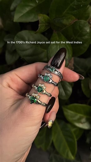 The Claddagh ring carries more than beauty. It carries a story of survival, craftsmanship, and coming home. According to legend, Richard Joyce was enslaved abroad before returning to Galway, where he is said to have created the Claddagh ring, now a lasting symbol of love, loyalty, and friendship💚 • • • #claddaghring #irishhistory #irishjewellery #celticjewellery #irishpride | Greenes Jewellers