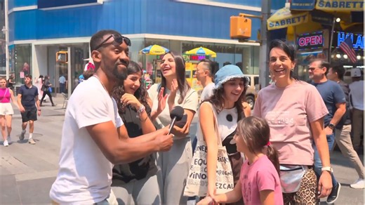 Mixing language and geography in NYC conversations