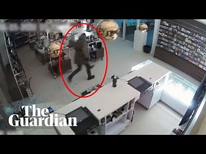 Museum cameras capture theft of Van Gogh painting