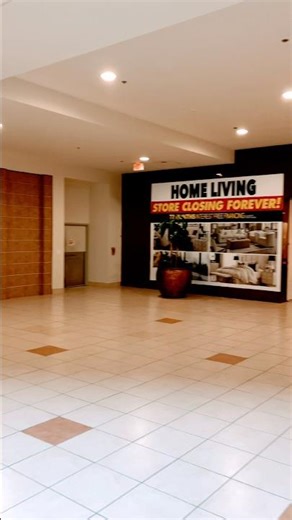 Home Living Store Is Now Closing At The Hamilton Mall Boy It Sure Didn’t Take Them Long Here