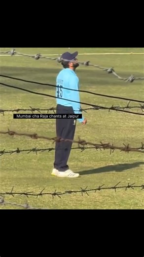 Ankur 🫰❤️‍🩹 on Instagram: "ご存知ですか? 日本では今、「歩く足跡」から発電しています! 日本では現在、一歩ごとに発生するエネルギーを電気に変換する圧電タイルが設置されています! ⚡人がこれらのタイルの上を歩くと、体重と動きによってタイルに圧力がかかり、タイルがわずかに曲がり、機械的な応力が生じます。タイル内の特殊な素材がこの圧力を電荷に変換します。★一歩ごとに少量の電気が生成されますが、何百万人もの人が毎日歩く場合(東京の渋谷駅では1日240万歩以上!)、LEDライト、 ディスプレイ、さらにはセンサーに電力を供給するのに十分なエネルギーが生成されます!!💡🌱 この技術は、未来の都市が一歩ごとに「充電」されることを示しています。想像してみてください。 もし私たちの都市がこのようなタイルで覆われていたら、私たちの動きだけで発電できるのでしょうか? #日本 ⚡#テクノロジー #イノベーション #グリーンエネルギー #未来技術知識 知ってますか技術事実 持続可能なエネルギー発明 トレンド日本は圧力電気磁器を使用して電気エネルギーを歩行に変換します。これらの磁