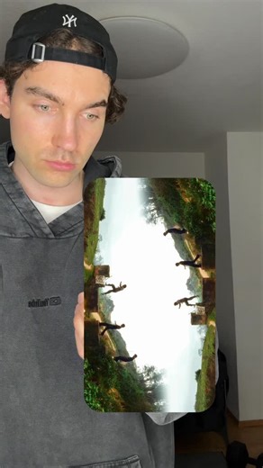 Kevin Winnik on Instagram: "This is one of the craziest and creative edits I have seen for quite some time! The video consists of two duplicated videos which are connected by fog! It’s actually easier than it looks 🙏🏻Inspo: @habeeebii._"
