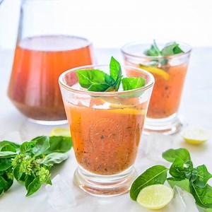 4.3K views · 50 reactions | This Easy Strawberry Lemonade incorporates the tanginess of lemon with a dash of the sweetness of fresh strawberries, basil and heaps of crushed ice. Waiting for what? Here is how to make it. Blog Post - https://www.whiskaffair.com/easy-strawberry-basil-lemonade-recipe/ | Whiskaffair | Facebook