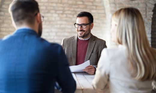 Insurance consultant: Is this the right career for you?