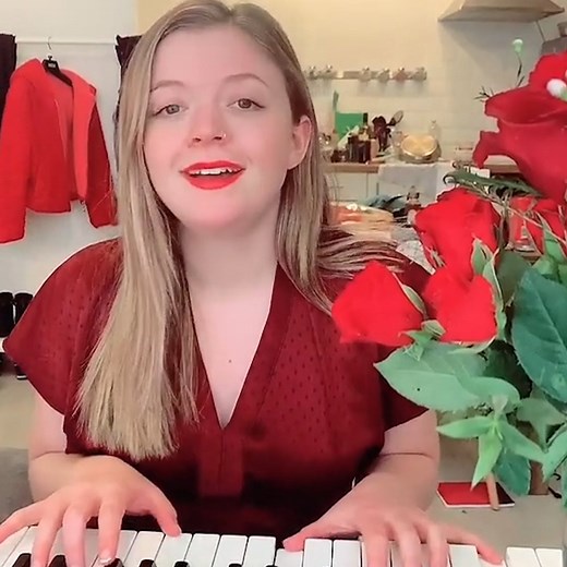 Becky turned her unsuccessful dating app messages into songs - who said romance is dead? 😂👏 | Tyla